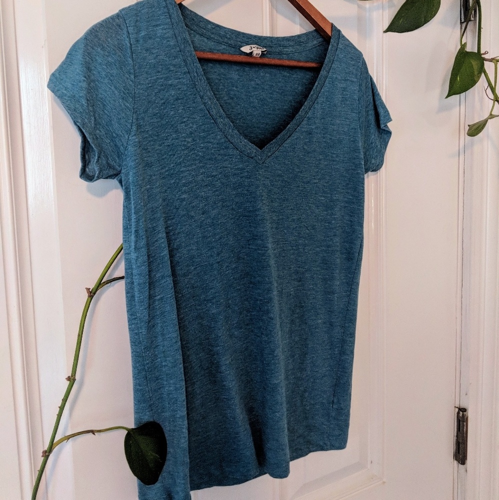 Basic Teal Vneck T-shirt